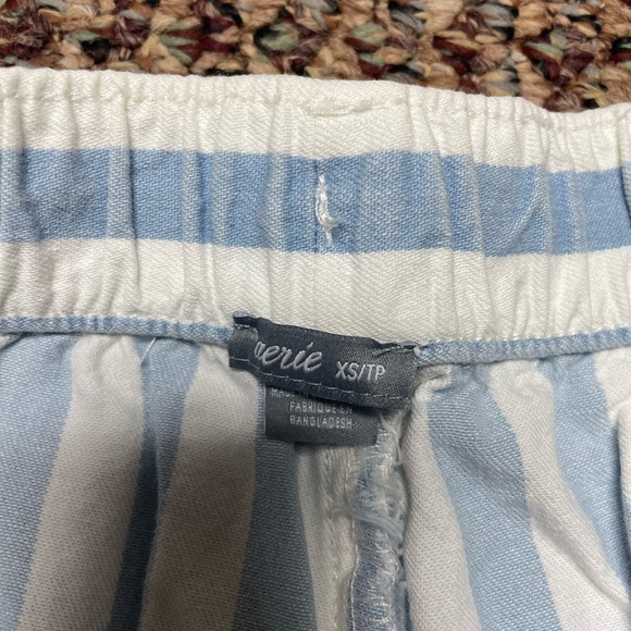Aerie Cotton Blue and White Striped Shorts, Size XS - Picture 4 of 6
